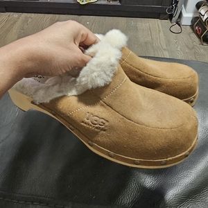 UGG Brown Winter Clogs with Cream Lining
